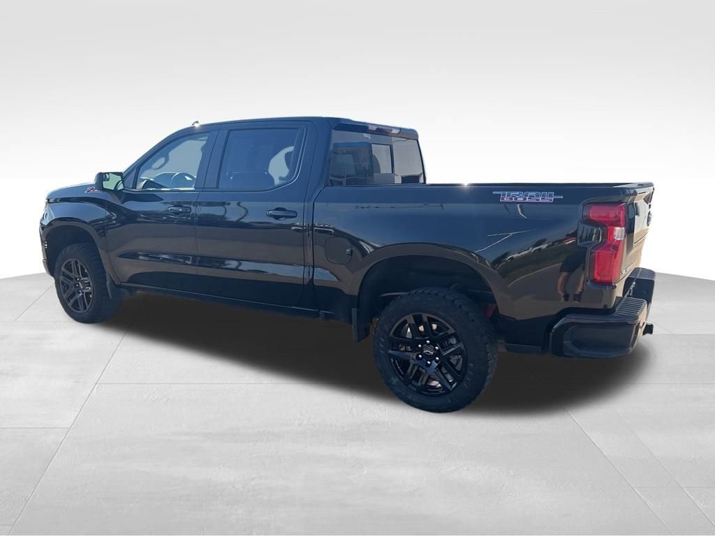 2024 Chevrolet Silverado 1500 LT Trail Boss photo 3