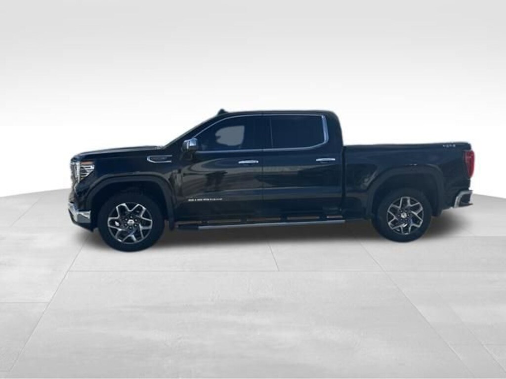 Used 2022 GMC Sierra 1500 SLT Truck