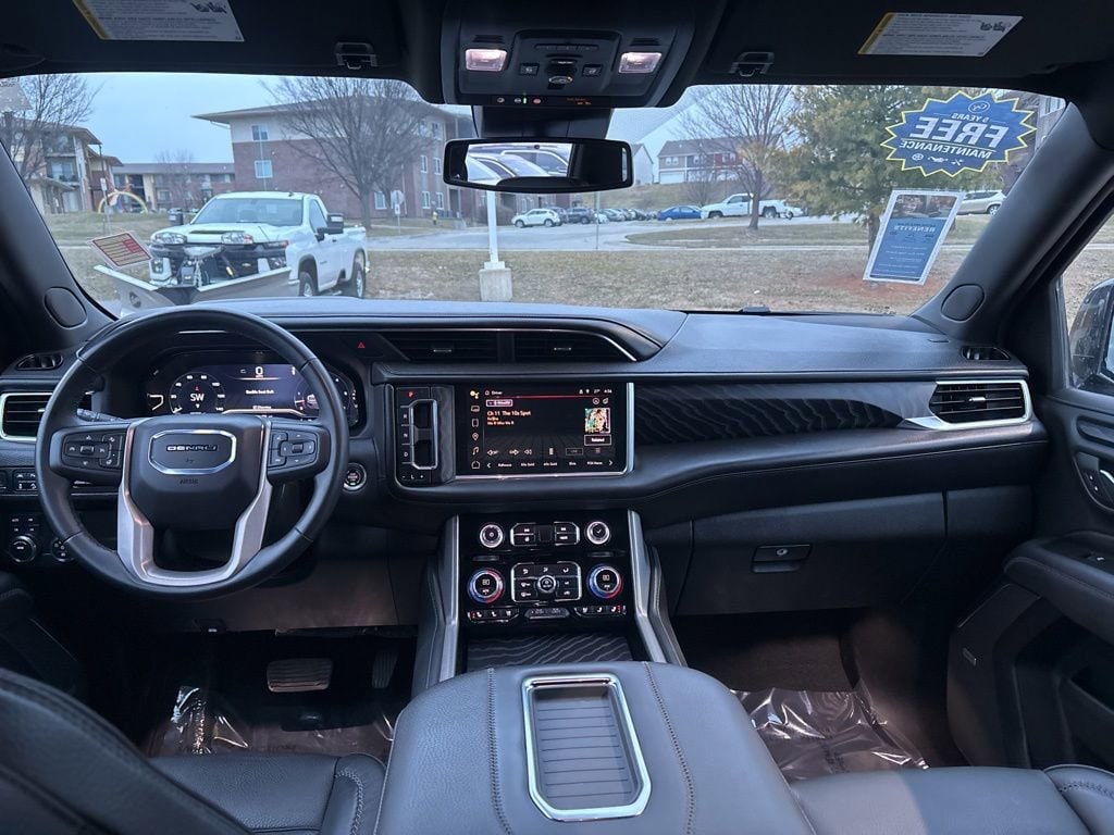 2024 GMC Yukon Denali - Photo 41