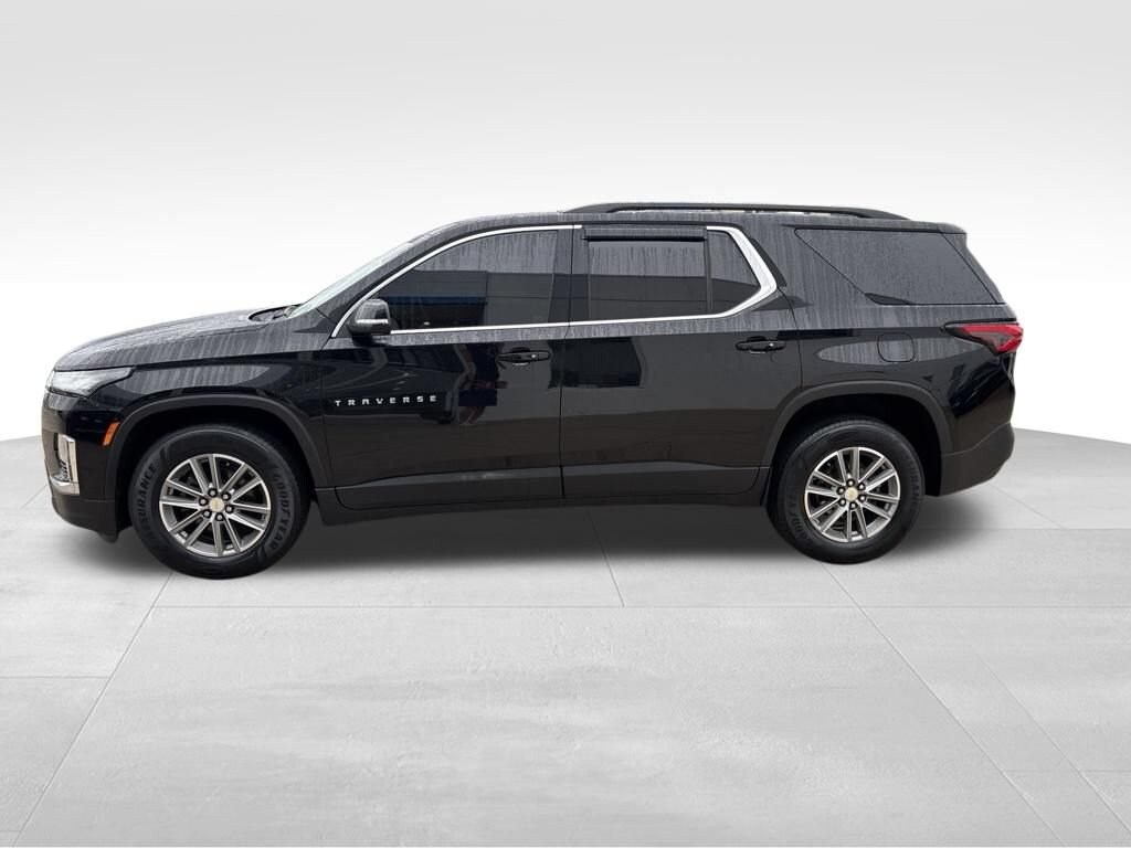 Used 2023 Chevrolet Traverse LT Cloth SUV
