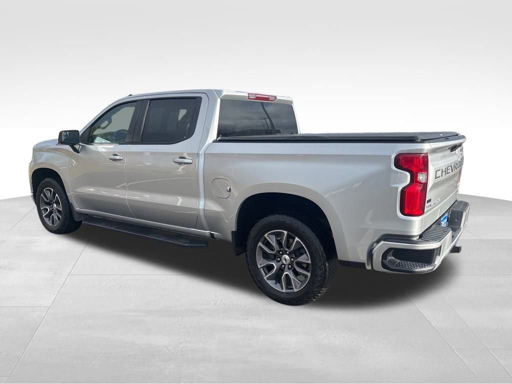 2022 Chevrolet Silverado 1500 RST photo 3
