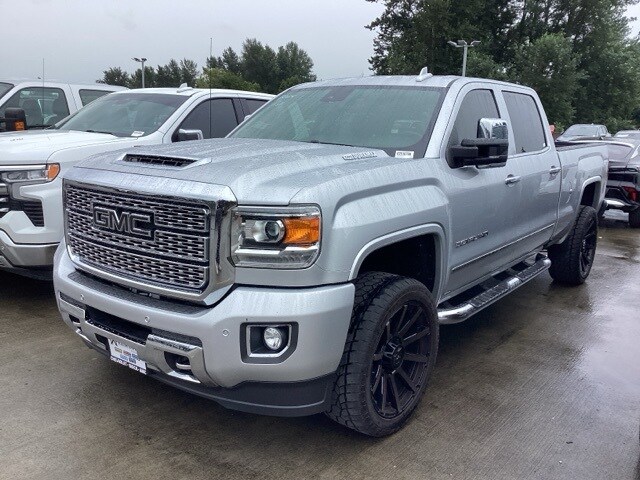 2018 Gmc Sierra 2500 HD Denali photo 3