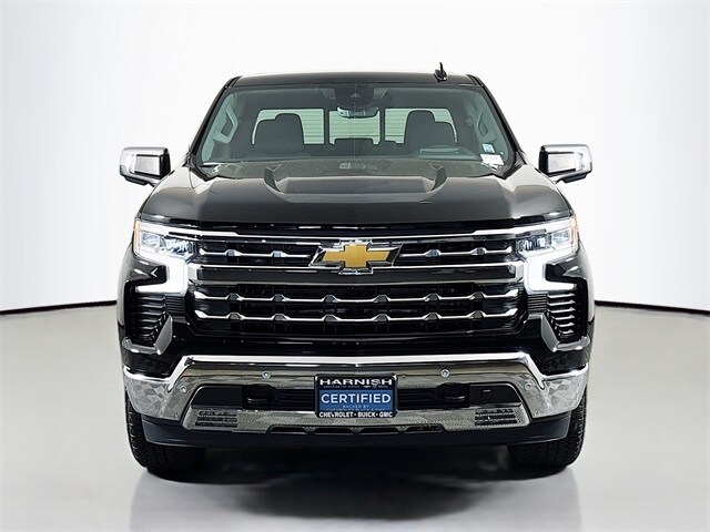 2024 Chevrolet Silverado 1500 LTZ photo 2