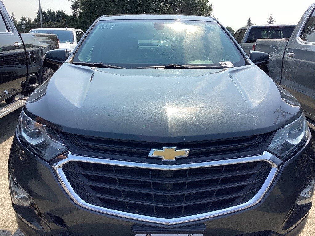 2018 Chevrolet Equinox LT photo 2
