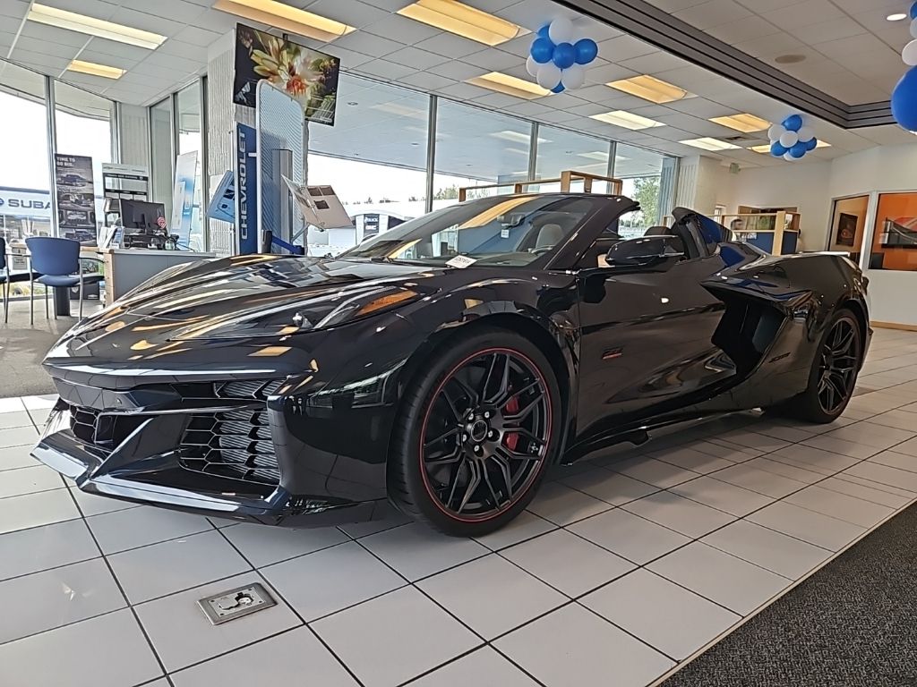 2023 Chevrolet Corvette Z06 3LZ photo 3