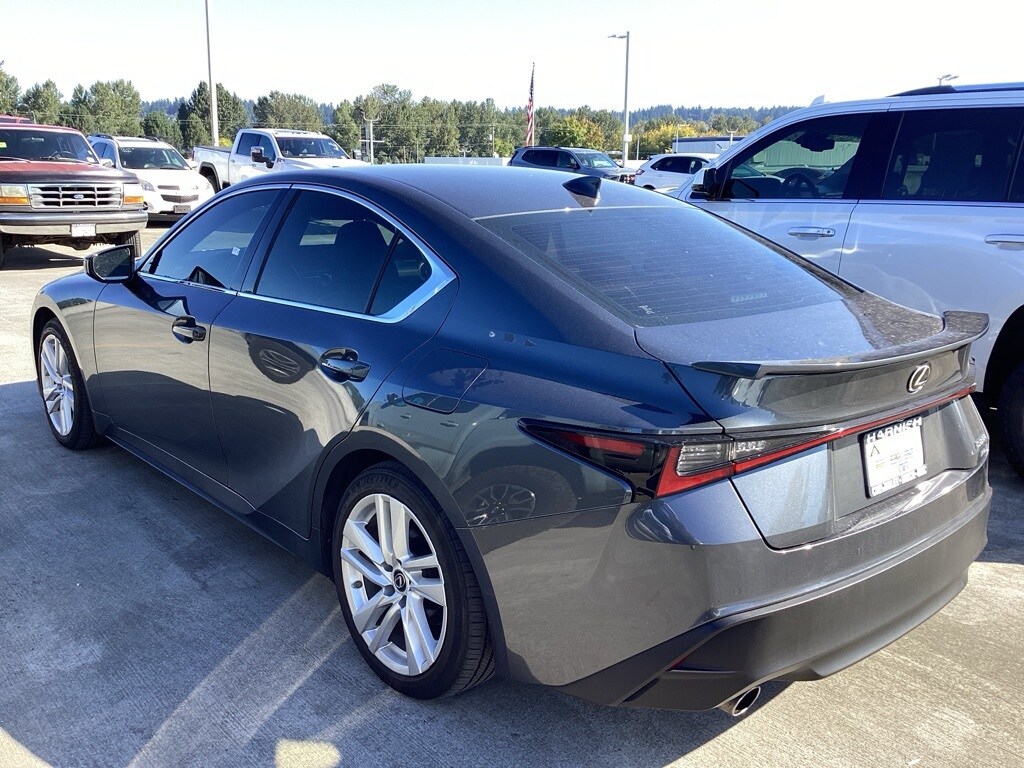 2021 Lexus IS 300 AWD photo 4
