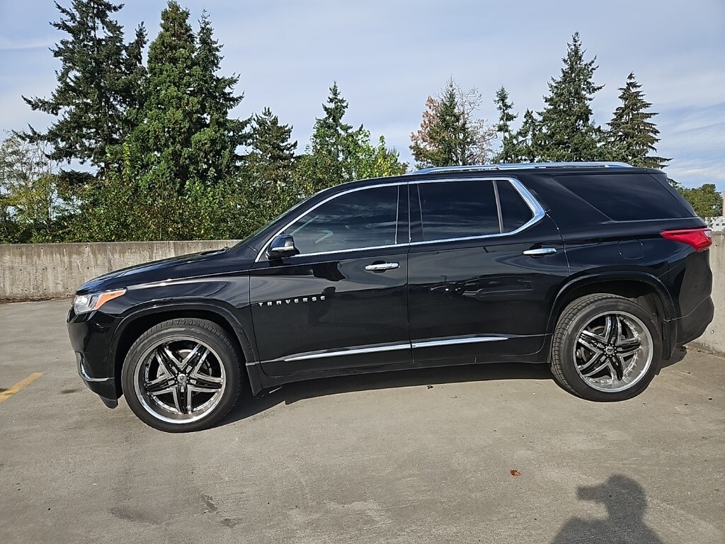 2020 Chevrolet Traverse Premier photo 4