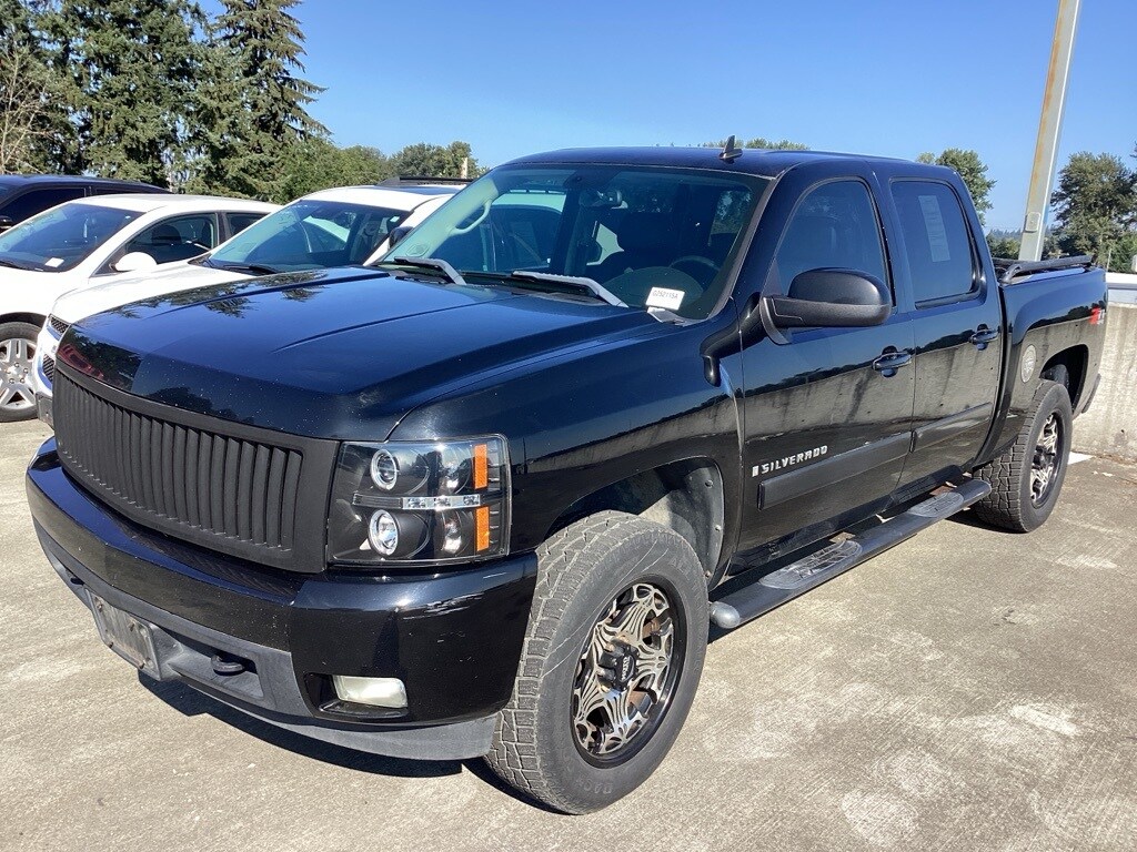 2008 Chevrolet Silverado 1500 LTZ photo 3