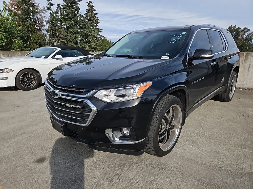 2020 Chevrolet Traverse Premier photo 3