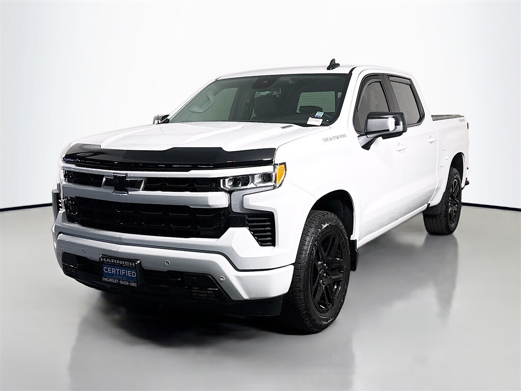 2024 Chevrolet Silverado 1500 RST photo 3