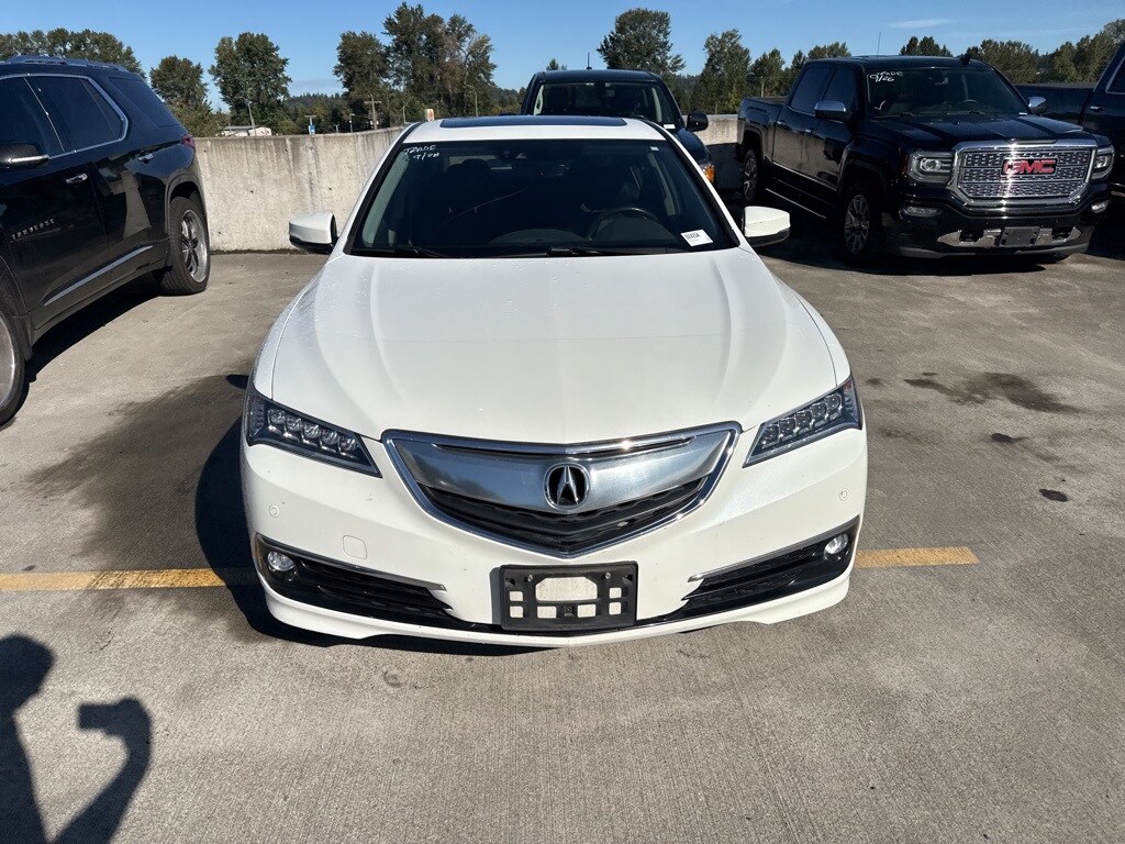 2017 Acura TLX SH-AWD Advance photo 2