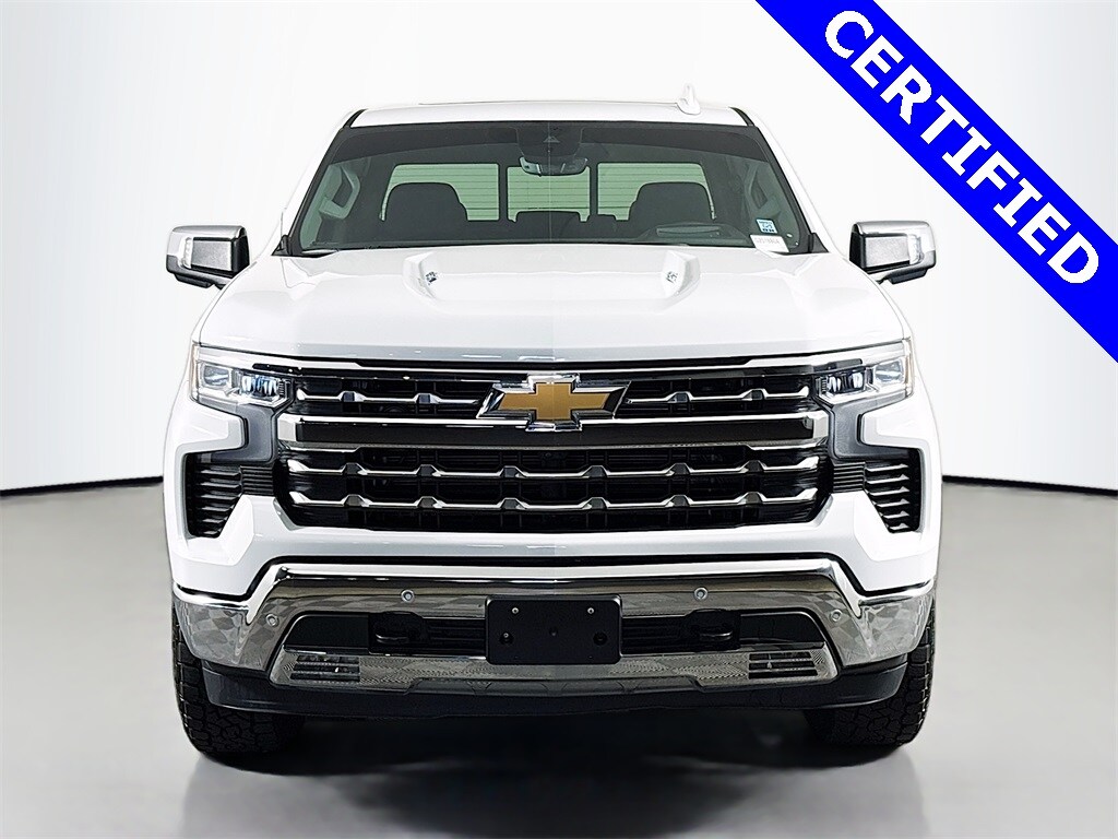 2022 Chevrolet Silverado 1500 LTZ photo 2