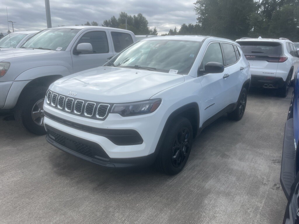 2024 Jeep Compass Sport photo 3