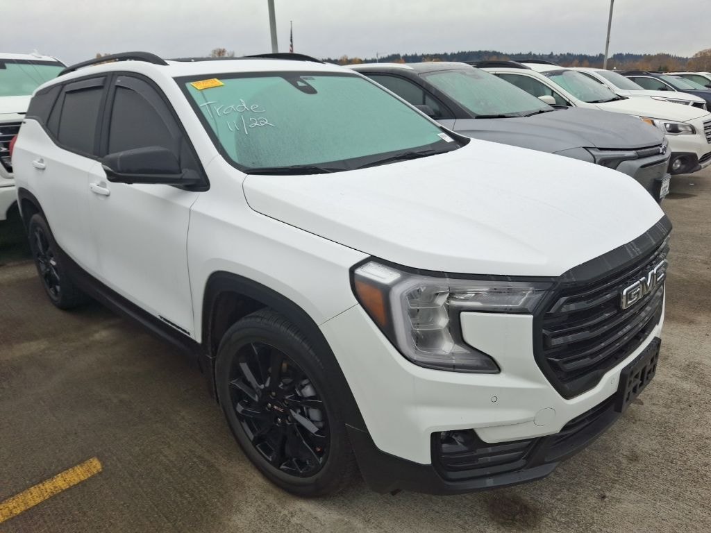 Used 2024 GMC Terrain SLT SUV