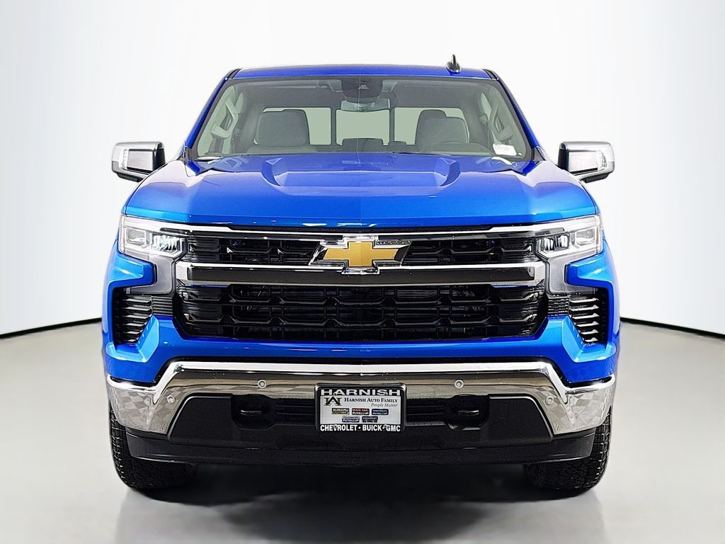 2025 Chevrolet Silverado 1500 LT photo 2