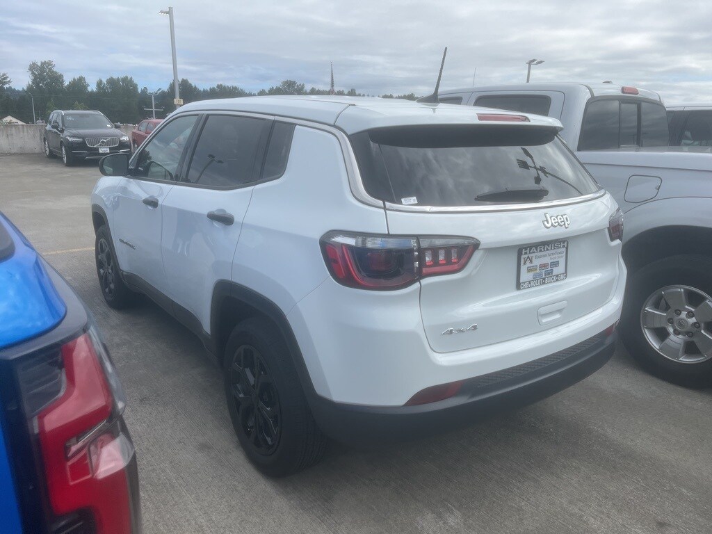 2024 Jeep Compass Sport photo 4