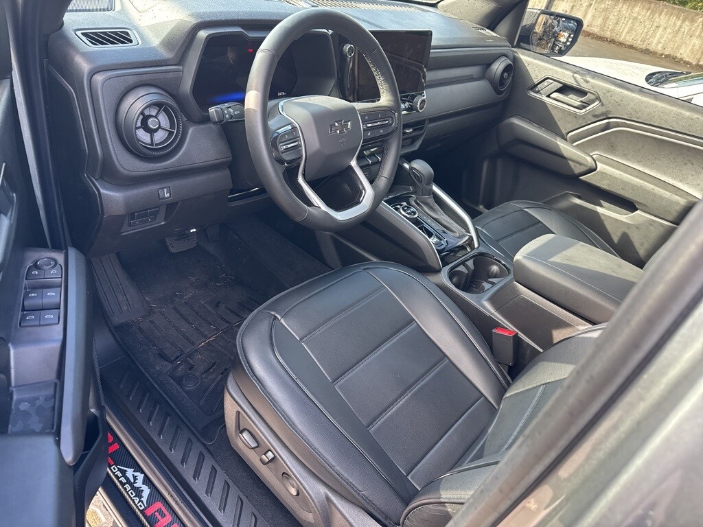 2025 Chevrolet Colorado Trail Boss photo 4