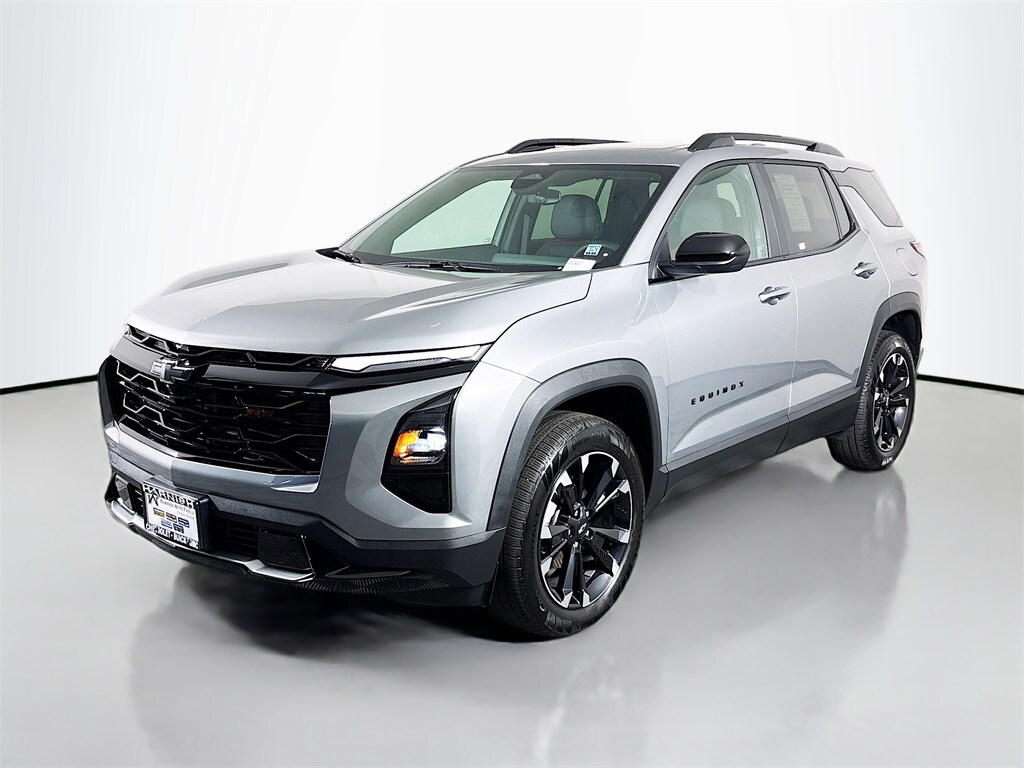 2025 Chevrolet Equinox RS photo 3
