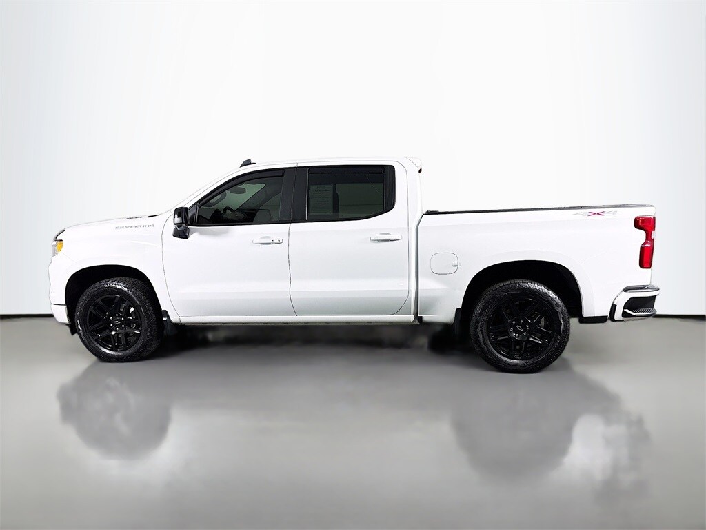 2024 Chevrolet Silverado 1500 RST photo 4