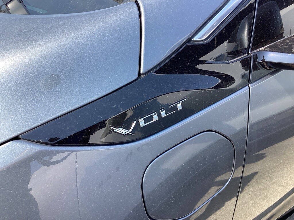 2018 Chevrolet Volt LT photo 4