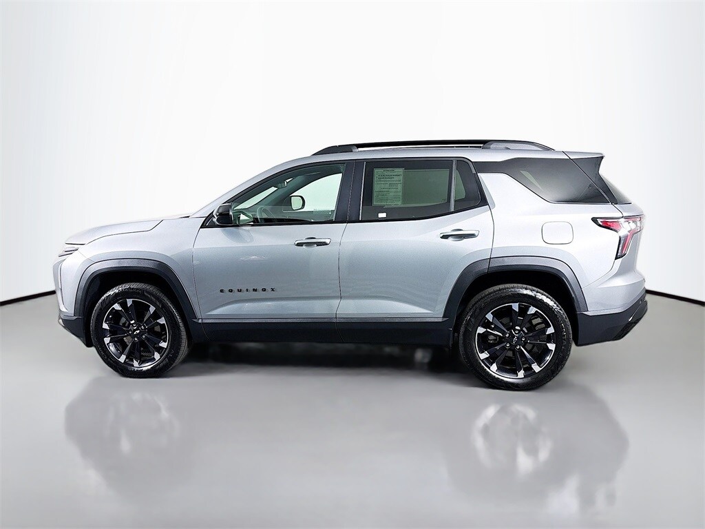 2025 Chevrolet Equinox RS photo 4
