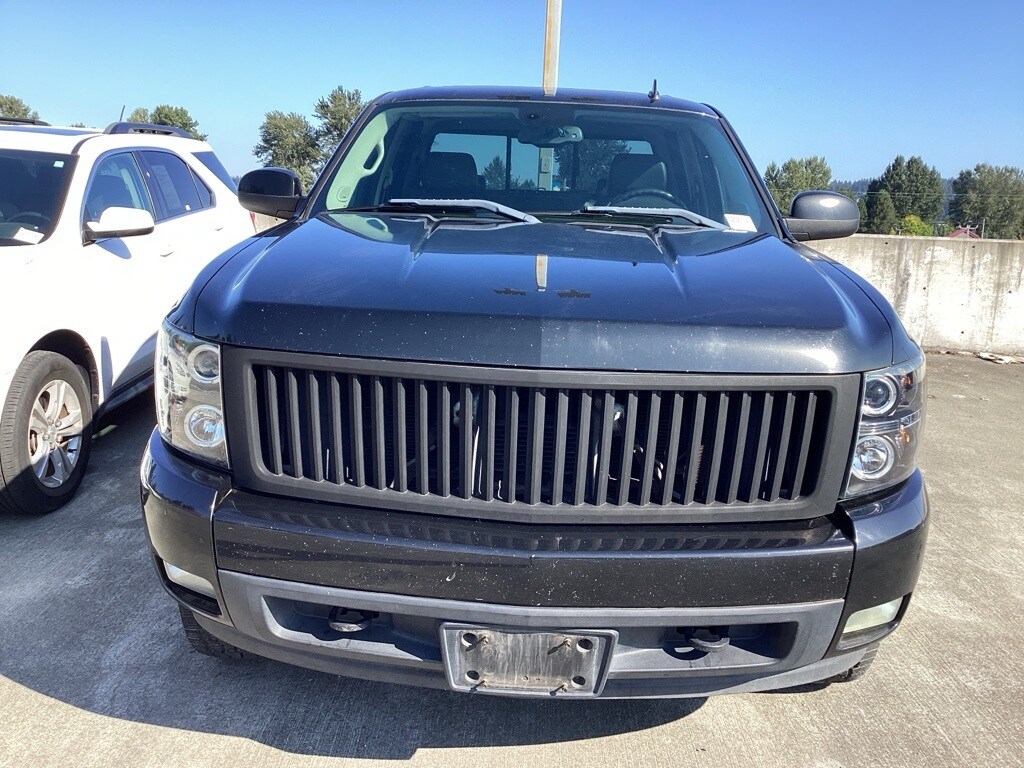 2008 Chevrolet Silverado 1500 LTZ photo 2