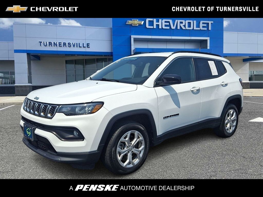 Used 2024 Jeep Compass Latitude SUV