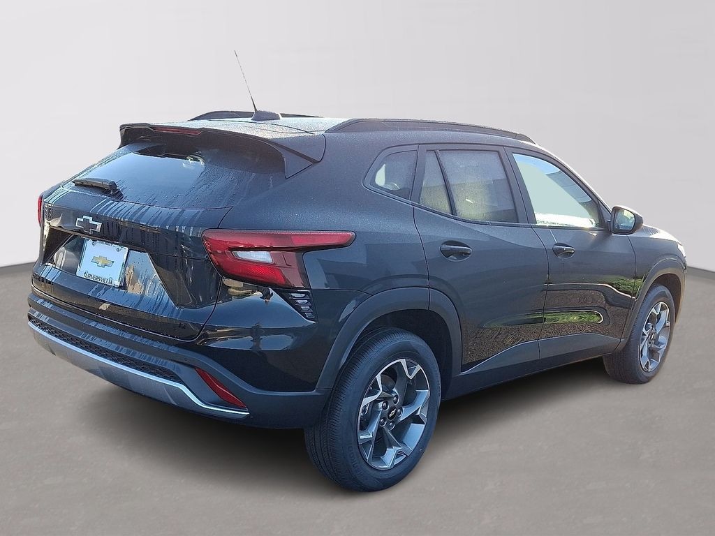 New 2025 Chevrolet Trax LT SUV