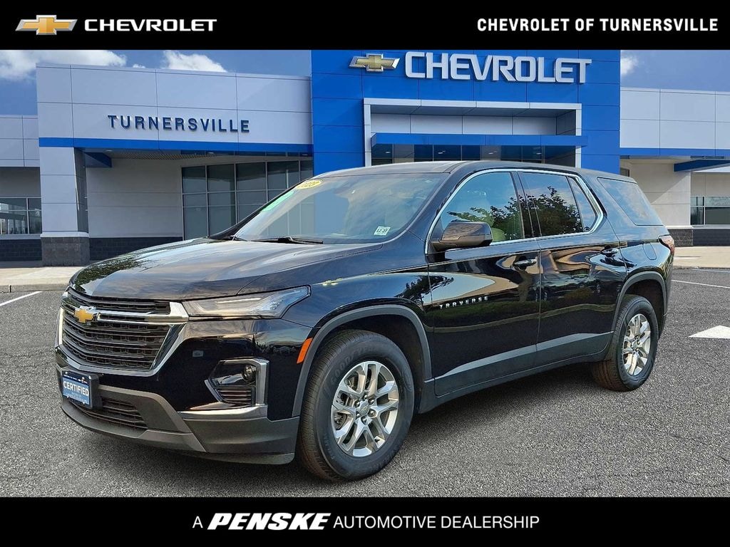 Certified 2023 Chevrolet Traverse LS w/1LS SUV
