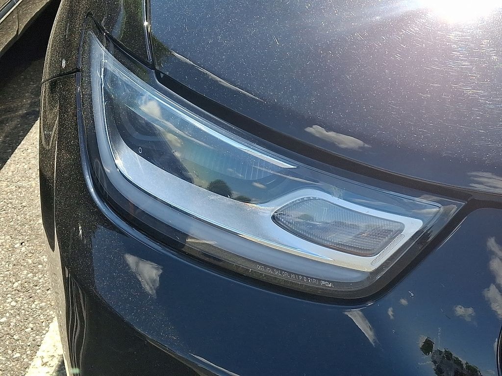 Used 2025 Chrysler Pacifica Limited Van Passenger Van