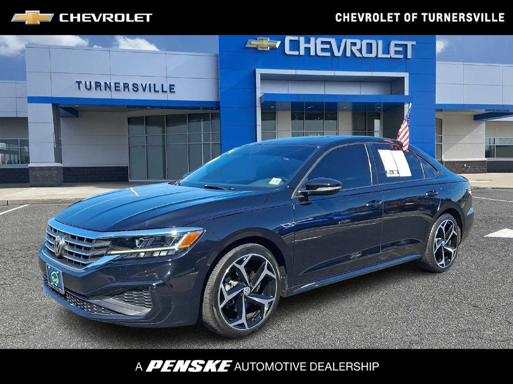 2022 Volkswagen Passat R-Line