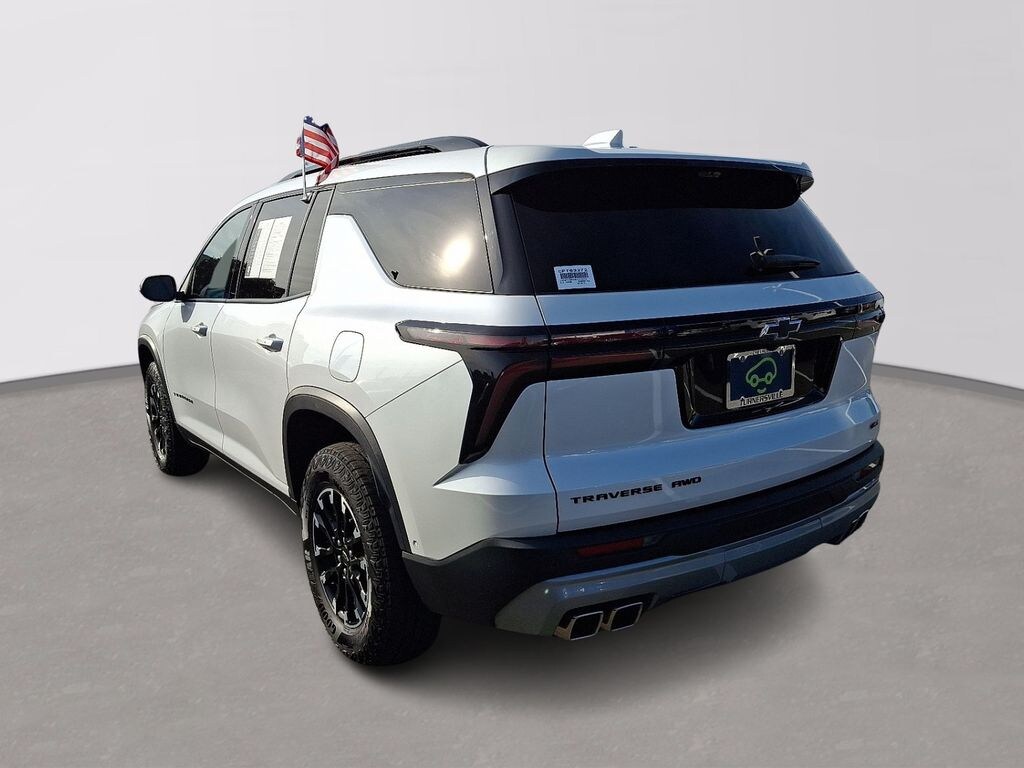 Used 2025 Chevrolet Traverse Z71 SUV