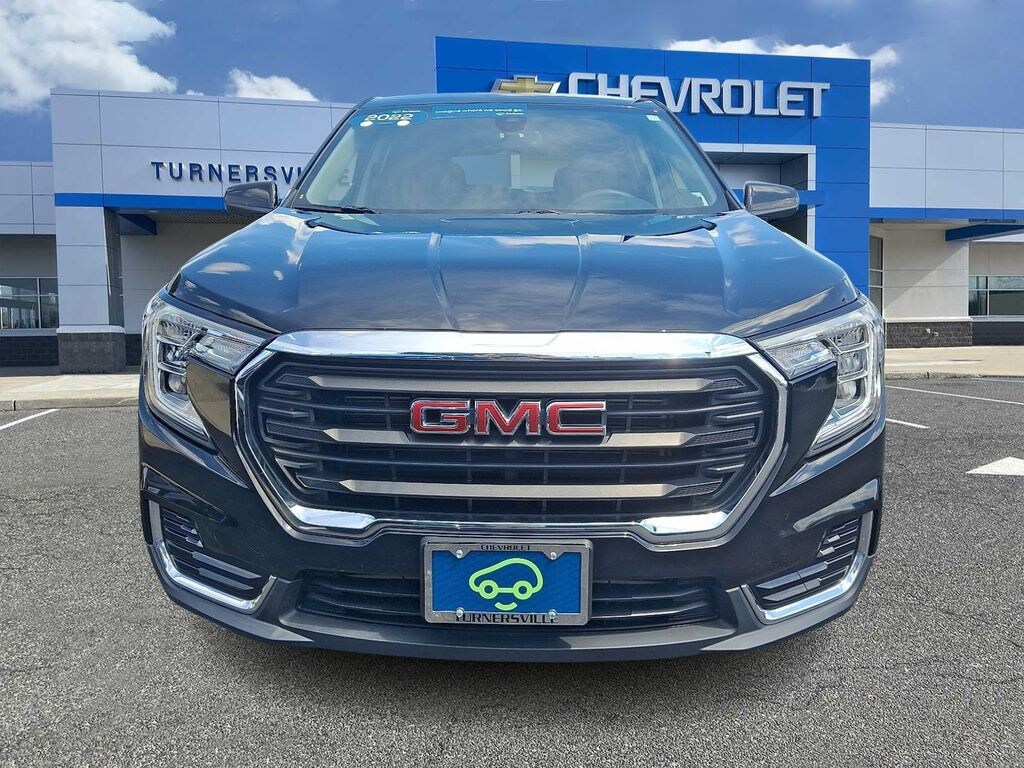 Used 2022 GMC Terrain SLE SUV