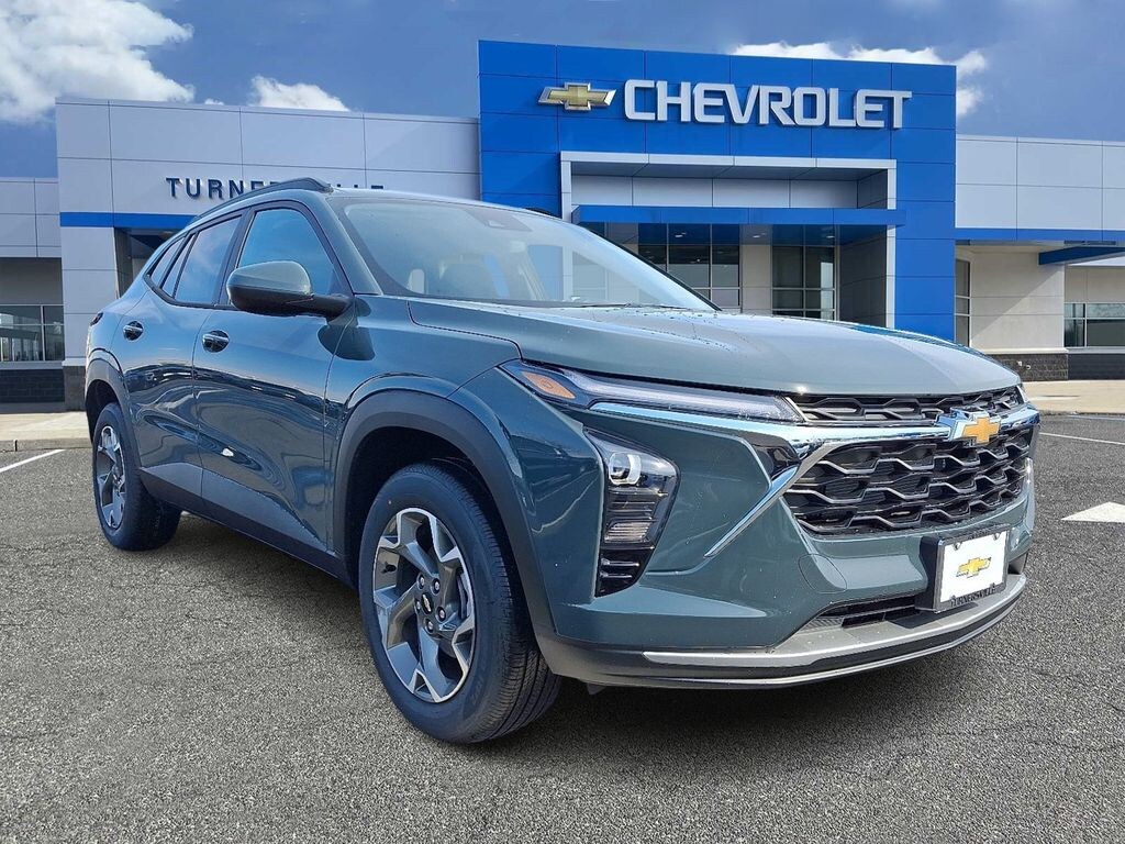 New 2026 Chevrolet Trax LT SUV