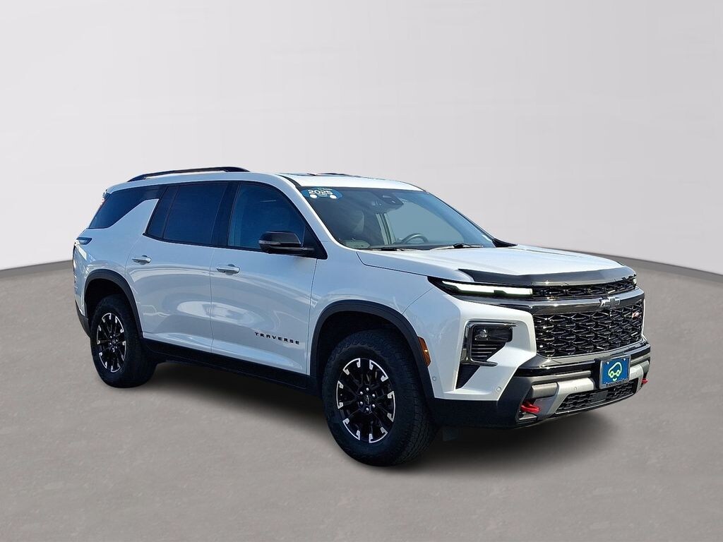 Used 2025 Chevrolet Traverse Z71 SUV