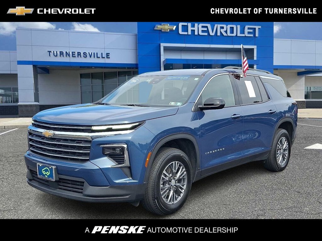 Certified 2026 Chevrolet Traverse LT SUV