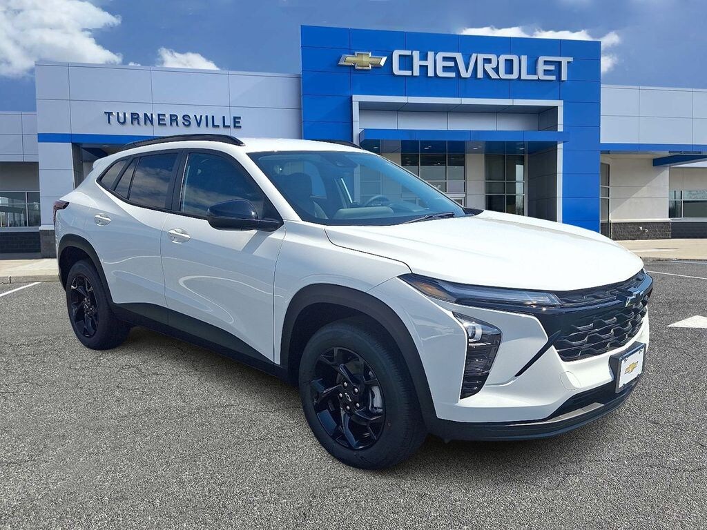 New 2026 Chevrolet Trax LT SUV