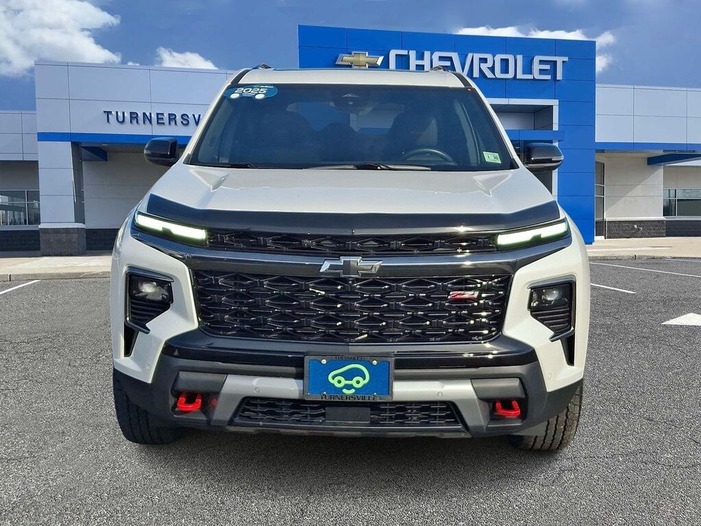 Used 2025 Chevrolet Traverse Z71 SUV