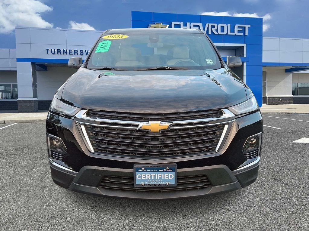 Certified 2023 Chevrolet Traverse LS w/1LS SUV