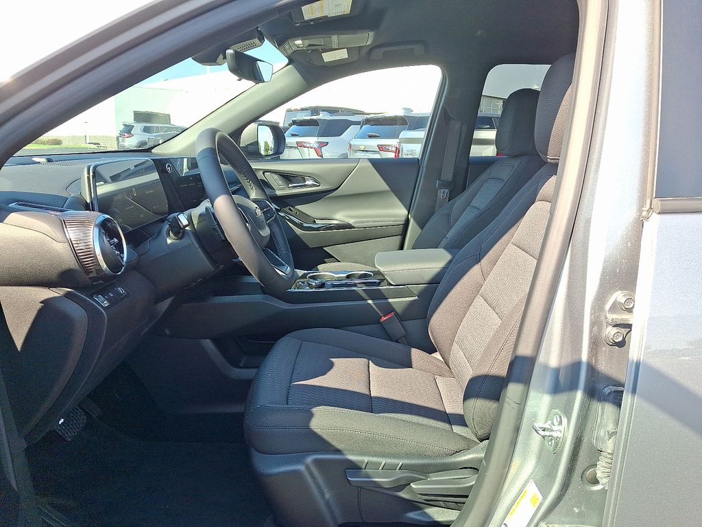 2026 Chevrolet Equinox LT - Photo 6
