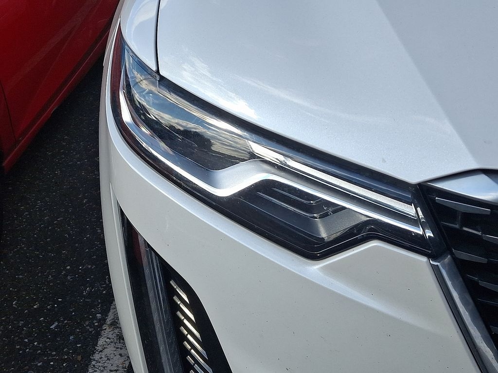 Used 2024 CADILLAC XT6 Premium Luxury SUV