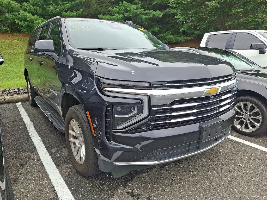 Used 2025 Chevrolet Suburban LT SUV