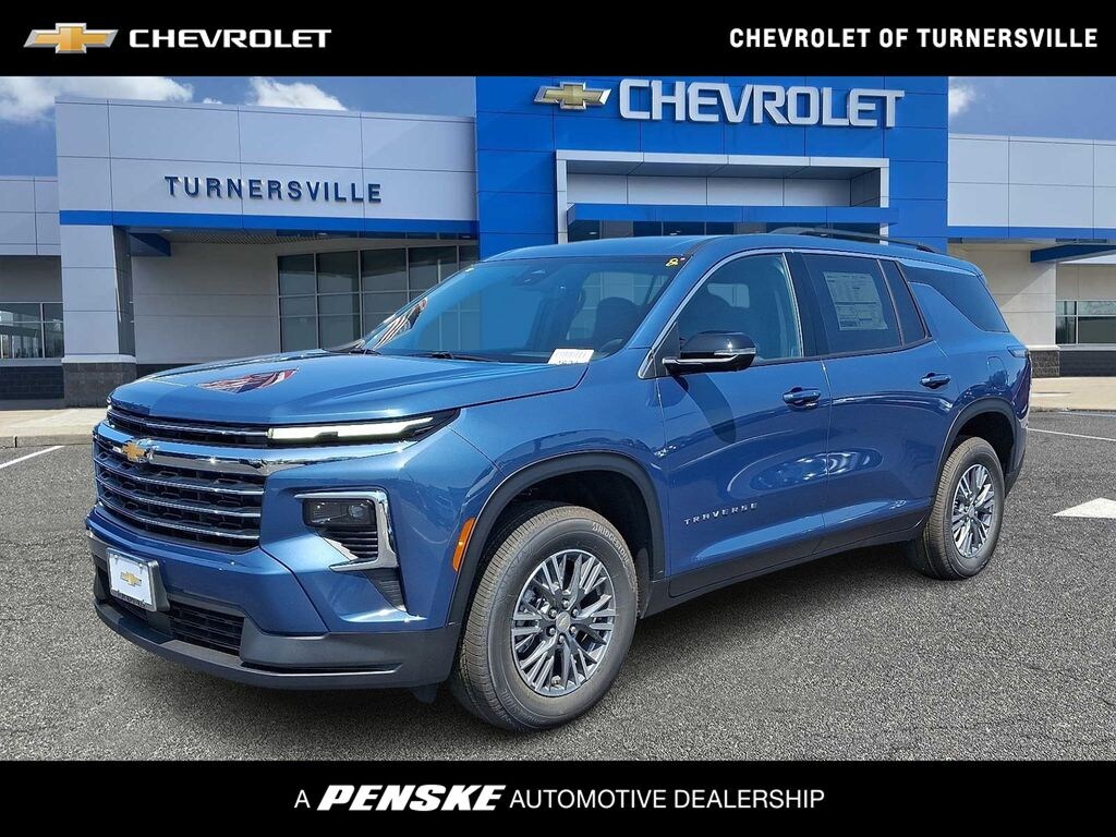 Used 2026 Chevrolet Traverse LT SUV
