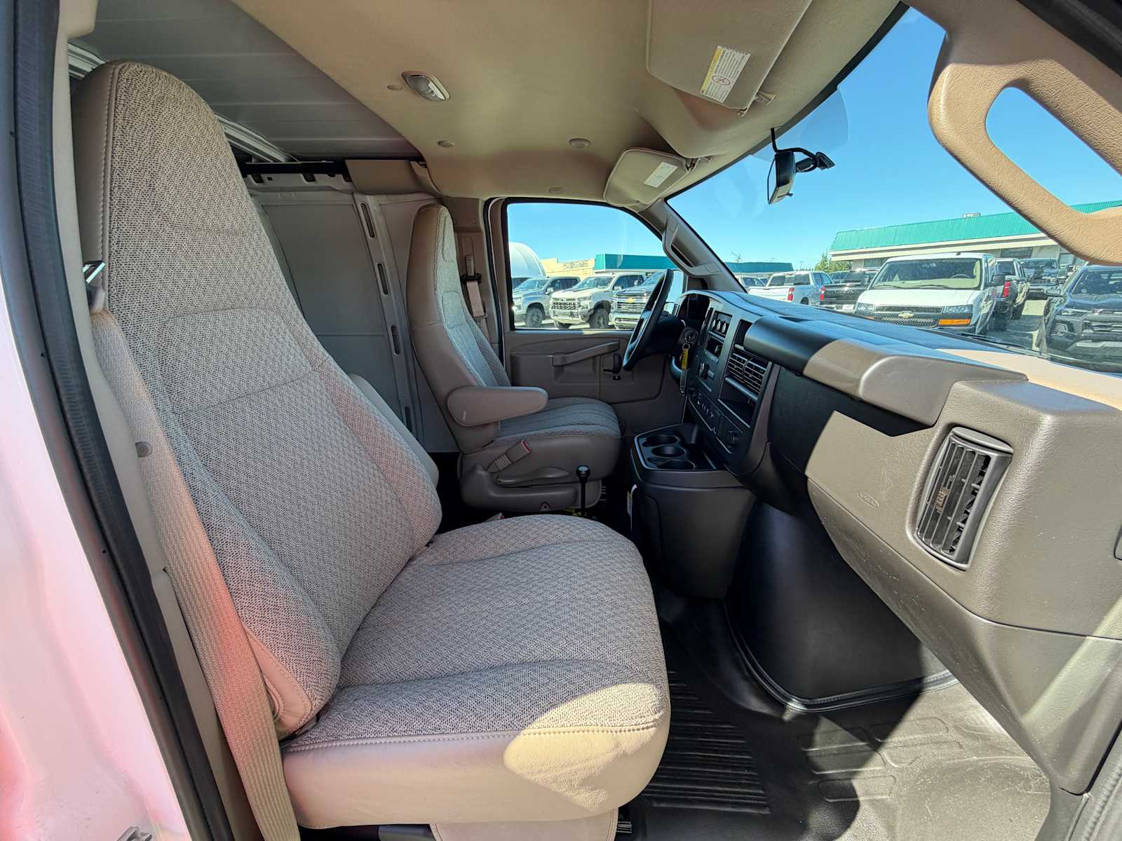 2025 Chevrolet Express Cargo Work Van - Photo 23
