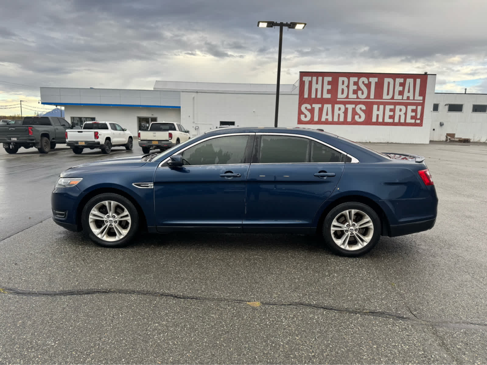 Thumbnail: 2017 Ford Taurus - 2