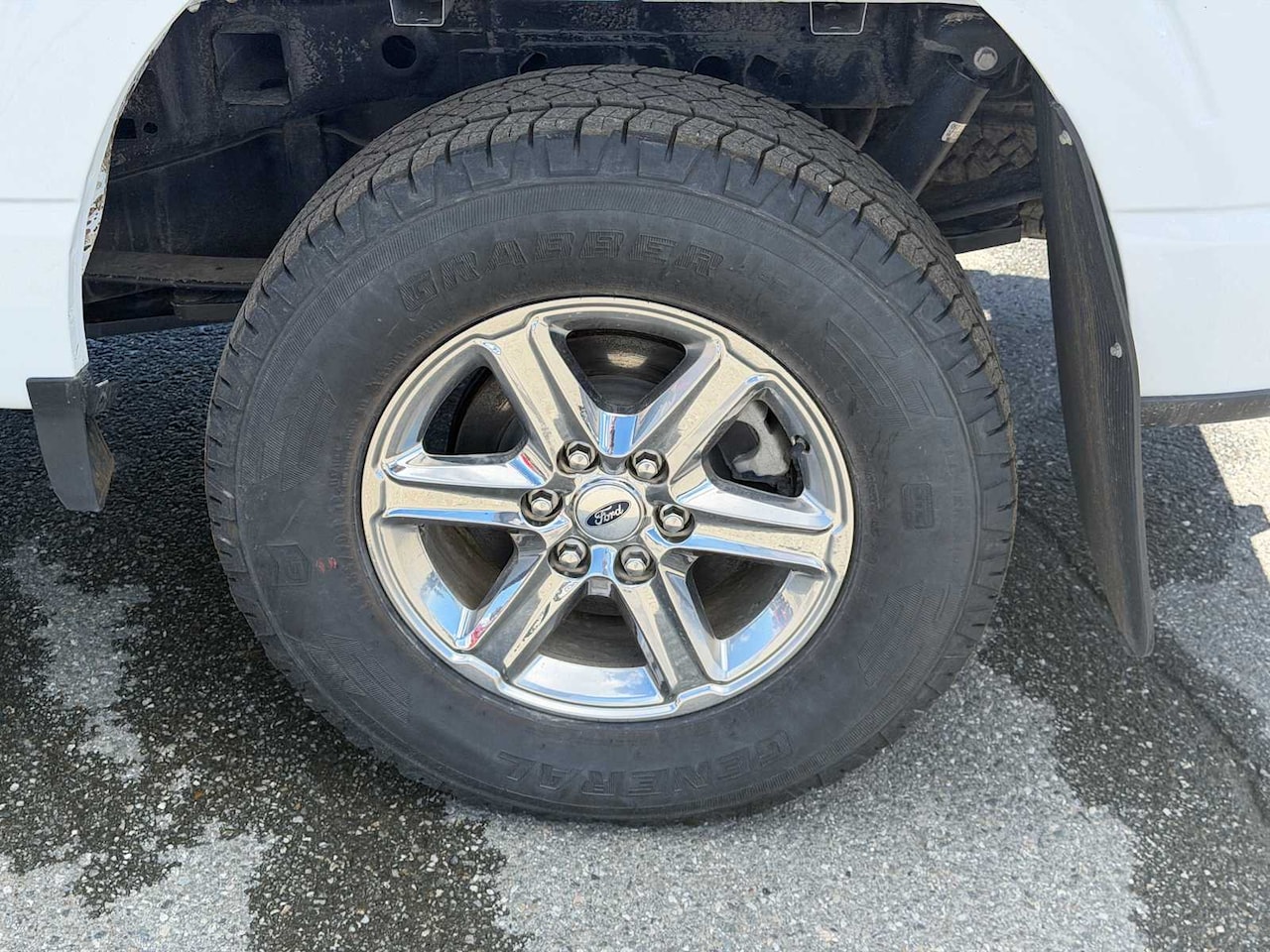2025 Ford F-150 XLT - Image 12