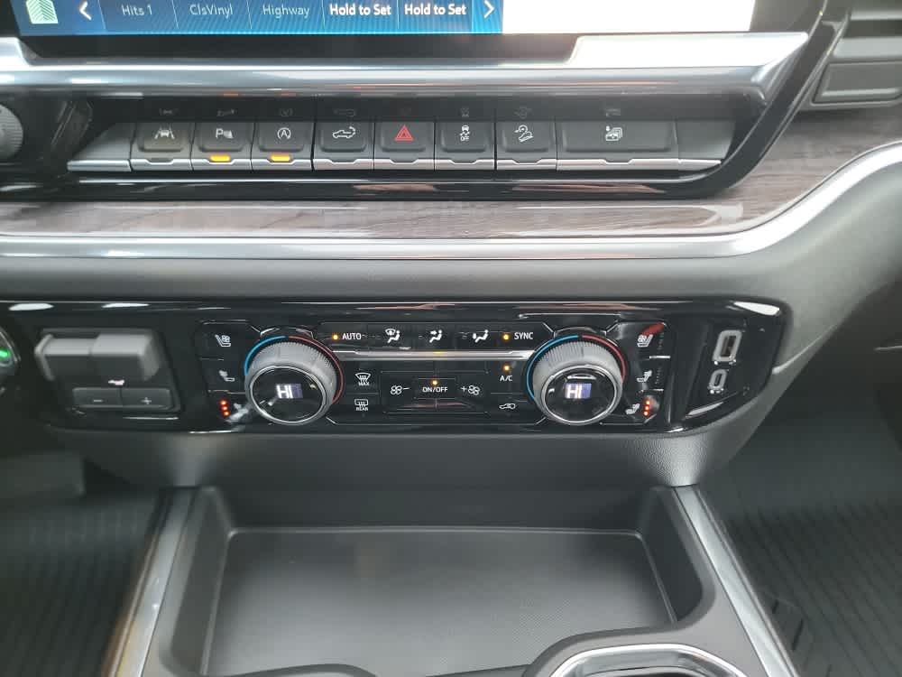 Thumbnail: 2026 Chevrolet Silverado 1500 - 16