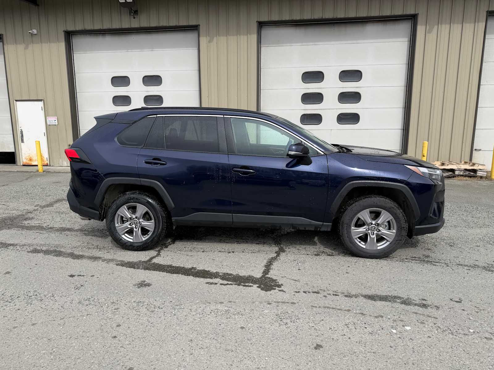 Thumbnail: 2025 Toyota RAV4 - 6