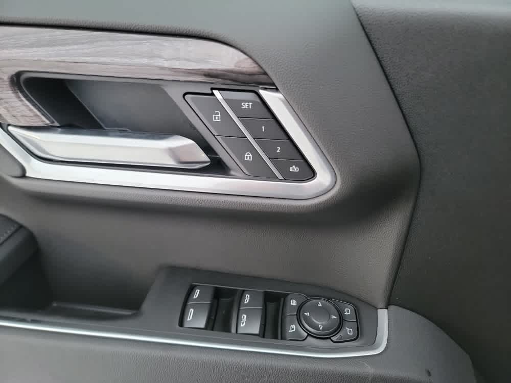 Thumbnail: 2026 Chevrolet Silverado 1500 - 10