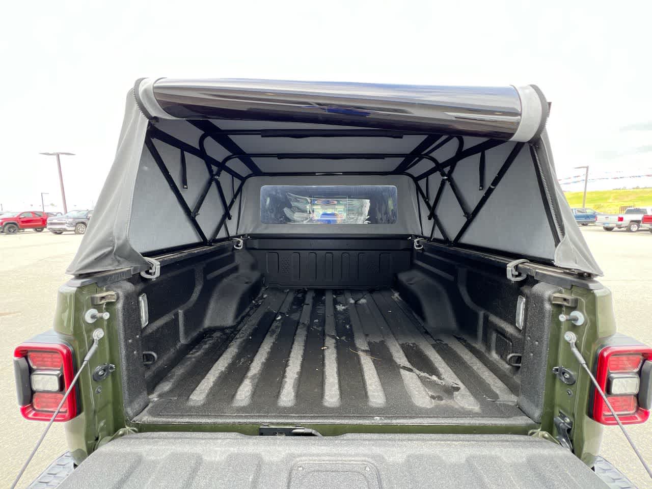 Thumbnail: 2021 Jeep Gladiator - 24